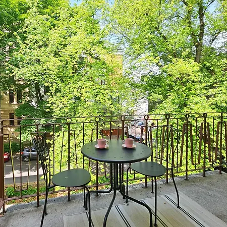 Ogrodowa 13 דירה *